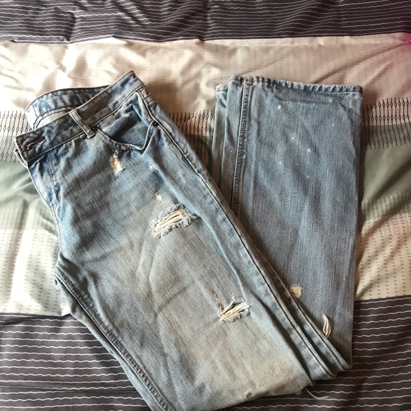 Distressed Jeans; size 9/10 - Picture 2 of 5